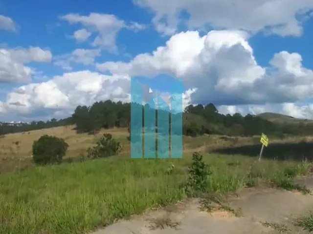 Terreno com 549m², à venda, no bairro Jardim dos Manacás em Poços de Caldas