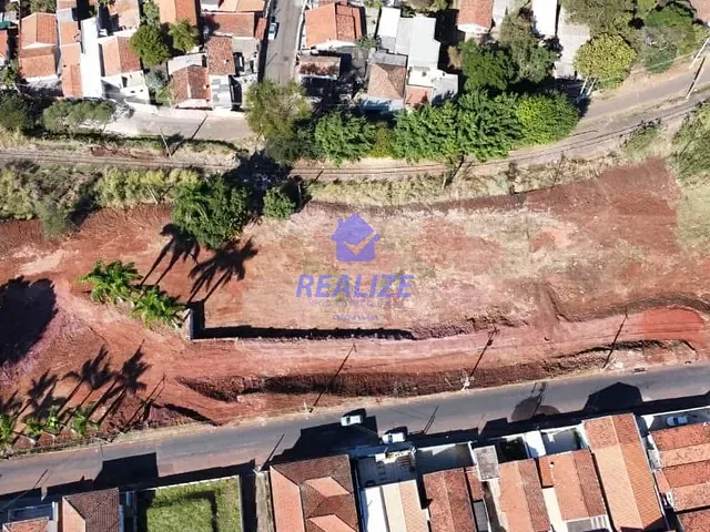 Terreno com 5000m², à venda, no bairro Vila dos Lavradores em Botucatu