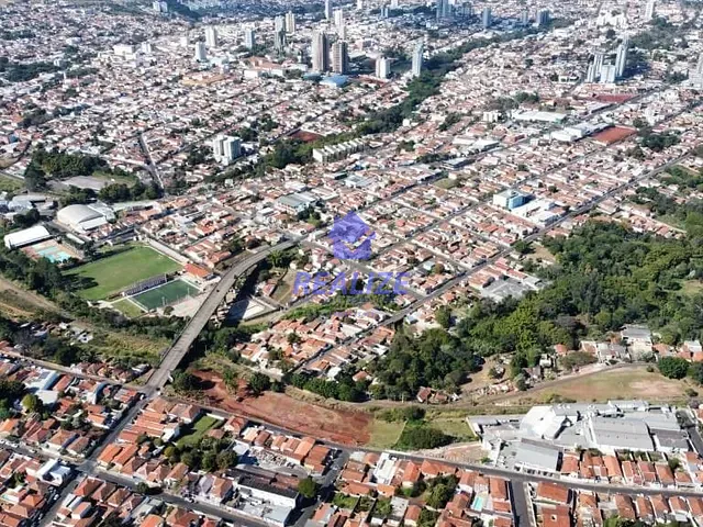 Terreno com 5000m², à venda, no bairro Vila dos Lavradores em Botucatu