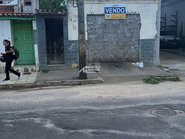 Terreno com 211m², à venda, no bairro Alto Maron em Vitória da Conquista