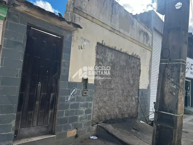 Terreno com 211m², à venda, no bairro Alto Maron em Vitória da Conquista