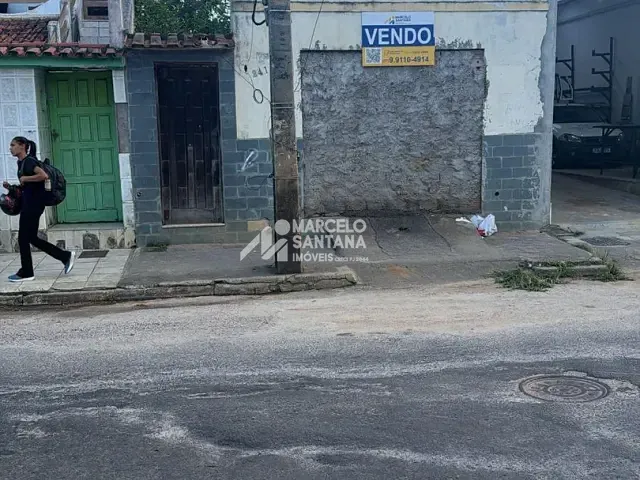 Terreno com 211m², à venda, no bairro Alto Maron em Vitória da Conquista