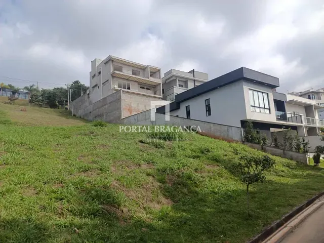 Terreno com 333m², à venda, no bairro Condomínio Villa Real de Bragança em Bragança Paulista