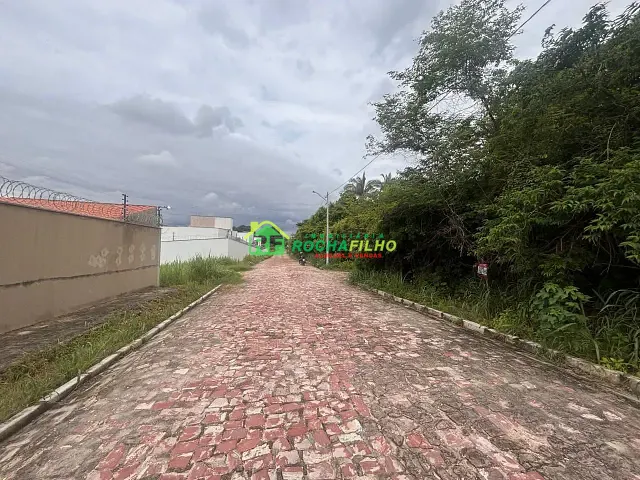 Terreno à venda, no bairro Morros em Teresina