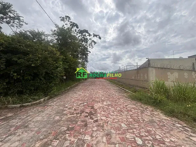 Terreno à venda, no bairro Morros em Teresina