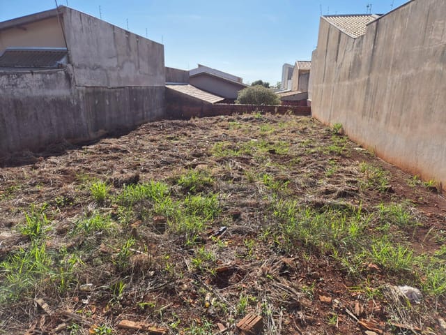 Terreno com 253m², à venda, no bairro Jardim Viena em Londrina