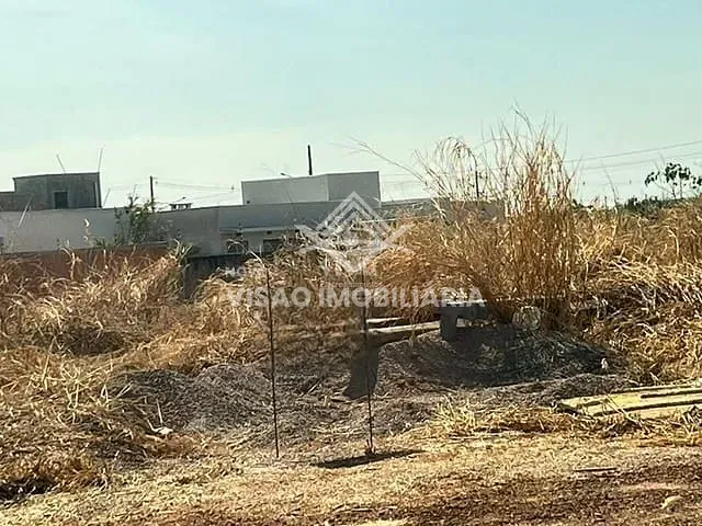 Terreno com 639m², à venda, no bairro Jardim Curitiba em Sinop