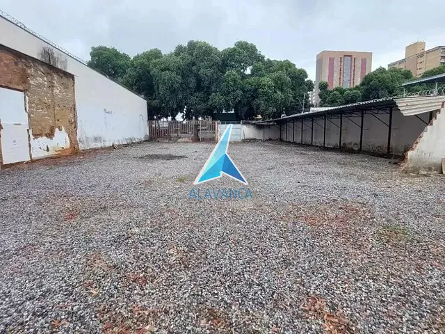 Terreno com 800m², para alugar, no bairro Centro em Governador Valadares