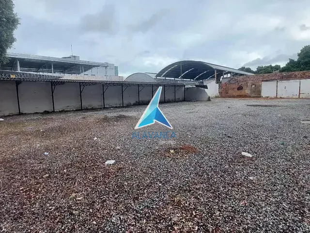 Terreno com 800m², para alugar, no bairro Centro em Governador Valadares