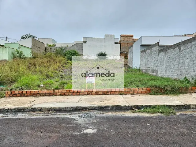 Terreno com 289m², à venda, no bairro POMPEIA 3 em Jacarezinho