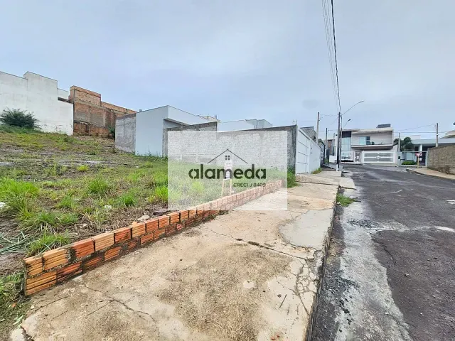 Terreno com 289m², à venda, no bairro POMPEIA 3 em Jacarezinho