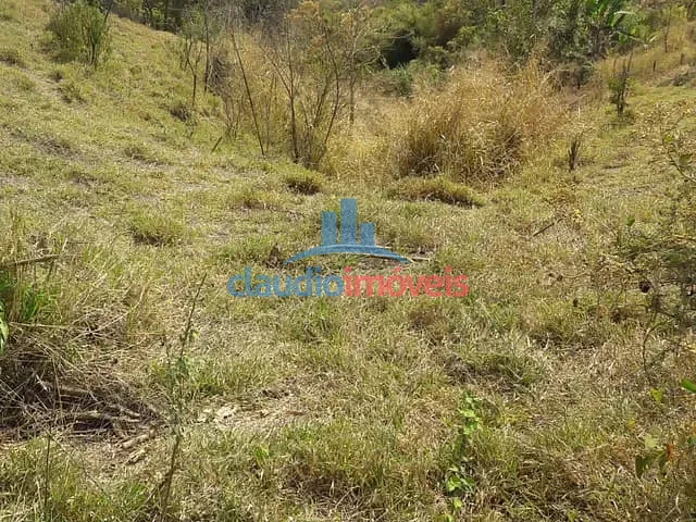 Terreno à venda, no bairro Colônia Santo Antônio em Barra Mansa