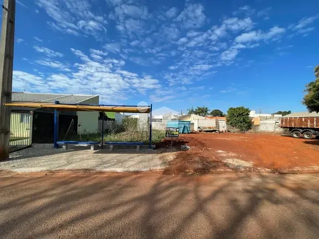 Terreno com 301m², à venda, no bairro Roland Garden em Rolândia