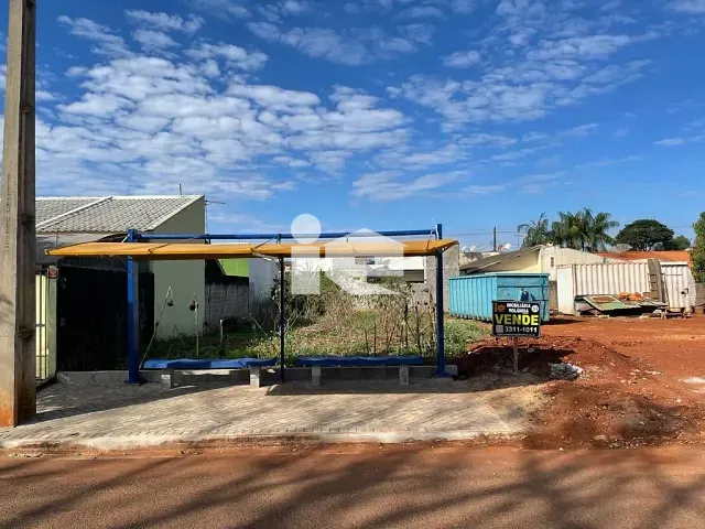 Terreno com 301m², à venda, no bairro Roland Garden em Rolândia