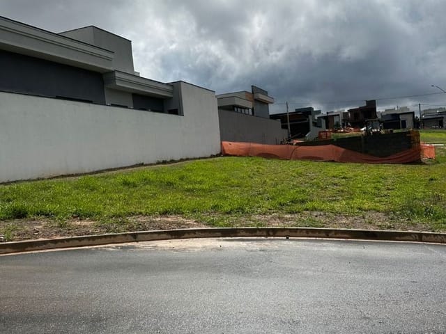 Terreno com 313m², à venda, no bairro Bairro ZPR2 em Nova Odessa