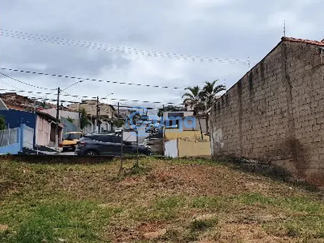 Terreno com 250m², à venda, no bairro Jardim das Laranjeiras em Bragança Paulista