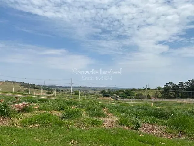 Terreno com 250m², à venda, no bairro Colinas do Castelo em Jaguariúna