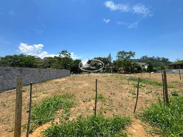 Terreno com 820m², à venda, no bairro Penedo em Itatiaia