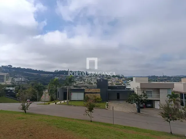 Terreno com 598m², à venda, no bairro Condomínio Vale das Águas em Bragança Paulista