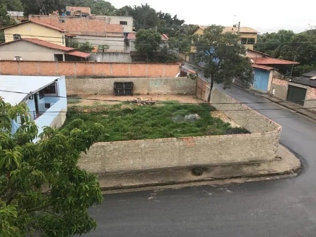 Terreno com 180m², à venda, no bairro Tupi B em Belo Horizonte