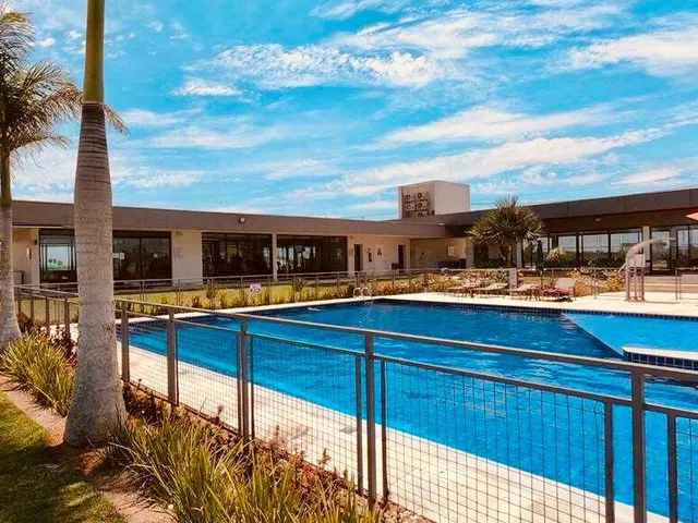 Terreno com 389m², à venda, no bairro Peró em Cabo Frio