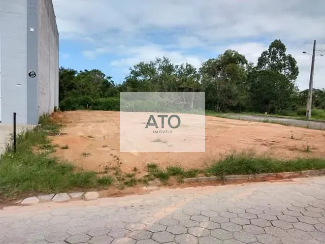 Terreno com 435m², à venda, no bairro Xv de Novembro em Tijucas