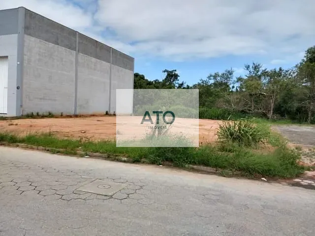 Terreno com 435m², à venda, no bairro Xv de Novembro em Tijucas