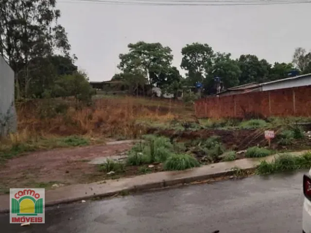 Terreno com 720m², à venda, no bairro Vila São Vicente em Anápolis