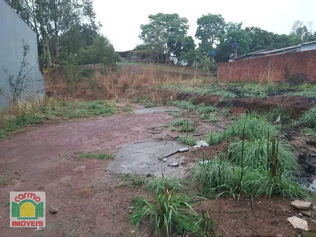Terreno com 720m², à venda, no bairro Vila São Vicente em Anápolis