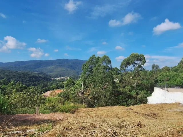 Terreno com 750m², à venda, no bairro Jundiaizinho (Terra Preta) em Mairiporã