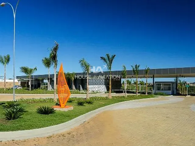 Terreno com 305m², à venda, no bairro Jardins Porto em Senador Canedo