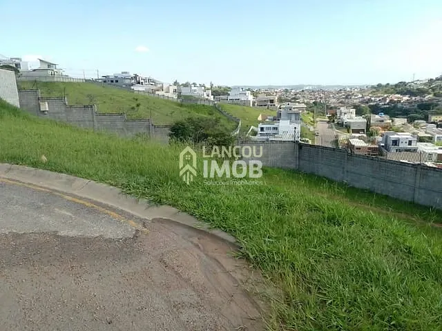 Terreno com 755m², à venda, no bairro Residencial Terras de Jundiaí em Jundiaí