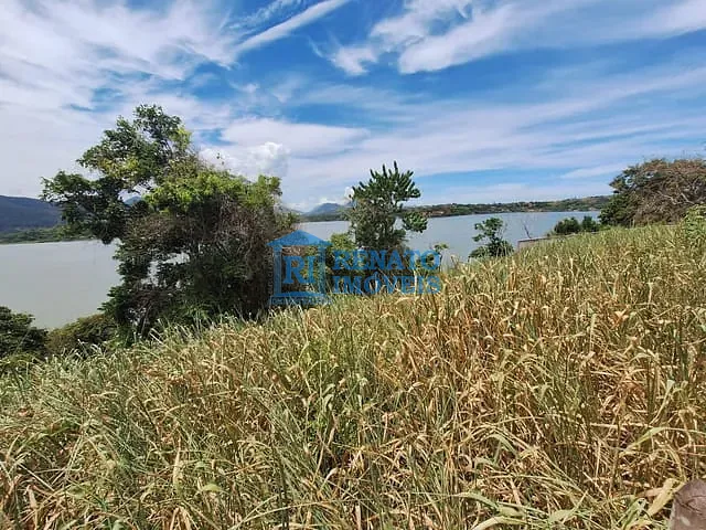 Terreno com 360m², à venda, no bairro Jacaroá em Maricá