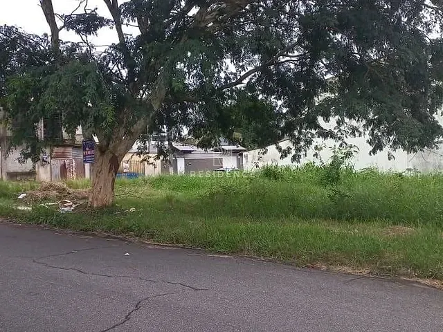 Terreno com 400m², à venda, no bairro village em Porto Real