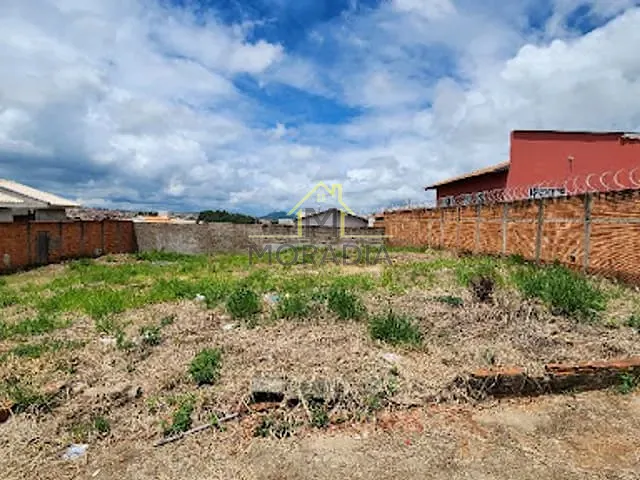 Terreno com 250m², à venda, no bairro Jardim Alvorada em Guaxupé