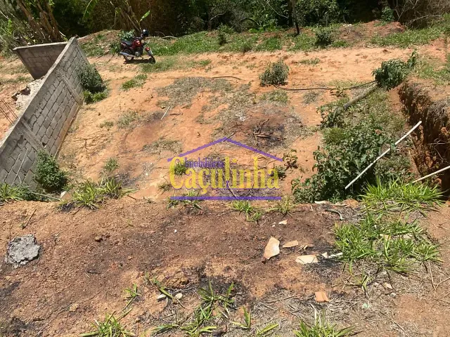 Terreno com 198m², à venda, no bairro Vargem Grande em Barra do Piraí