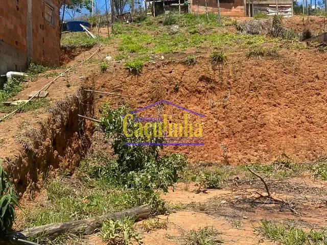 Terreno com 198m², à venda, no bairro Vargem Grande em Barra do Piraí