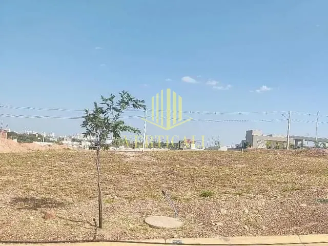 Terreno com 180m², à venda, no bairro Ribeirão do Lipa em Cuiabá
