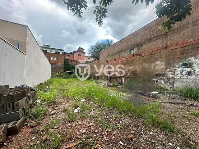 Terreno com 200m², à venda, no bairro Vila Santa Luzia em Araxá