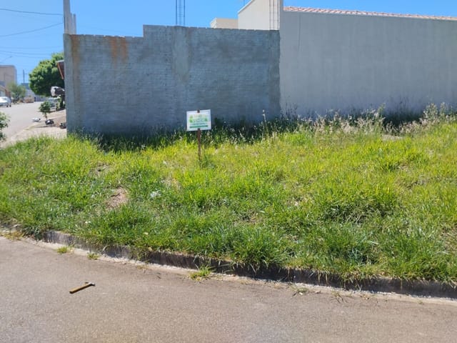 Terreno com 207m², à venda, no bairro Jacarandas em São João da Boa Vista