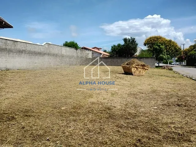 Terreno com 675m², à venda, no bairro Jardim Residencial Doutor Lessa em Pindamonhangaba