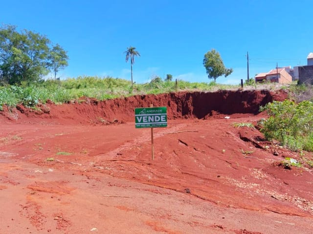 Terreno com 325m², à venda, no bairro Residencial Araucária em Apucarana