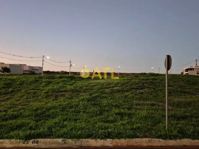 Terreno com 266m², à venda, no bairro Vila Christoni em Ourinhos