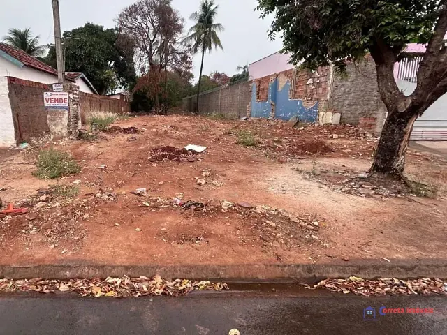 Terreno à venda, no bairro Nossa Senhora Aparecida em Três Lagoas