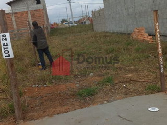 Terreno com 150m², à venda, no bairro Vila Areao em Taubaté
