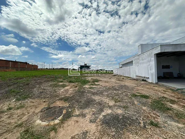 Terreno com 300m², à venda, no bairro Parque Vila América em Nova Odessa