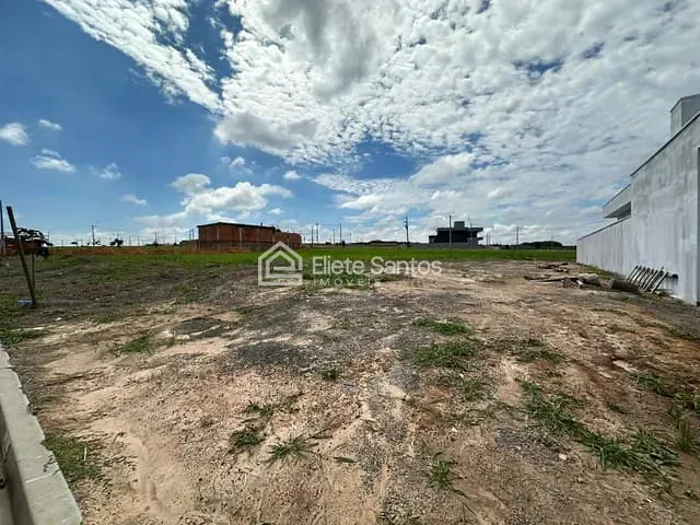 Terreno com 300m², à venda, no bairro Parque Vila América em Nova Odessa