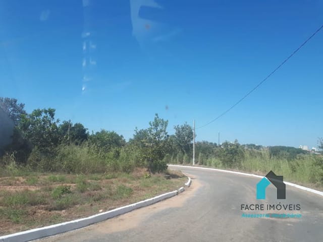 Terreno com 1200m², à venda, no bairro Parque Residencial Tropicalville em Cuiabá