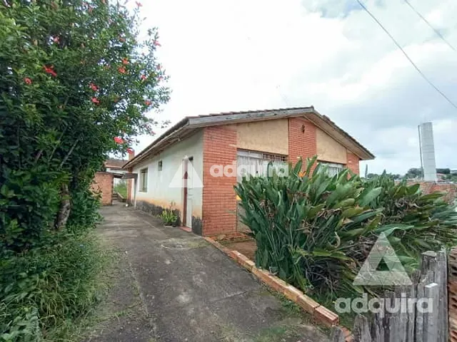 Terreno à venda, no bairro Uvaranas em Ponta Grossa