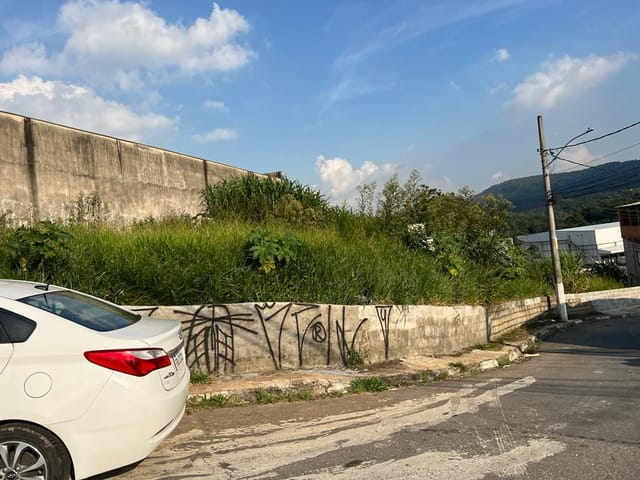 Terreno com 650m², para alugar, no bairro Colina Maria Luíza em Cajamar